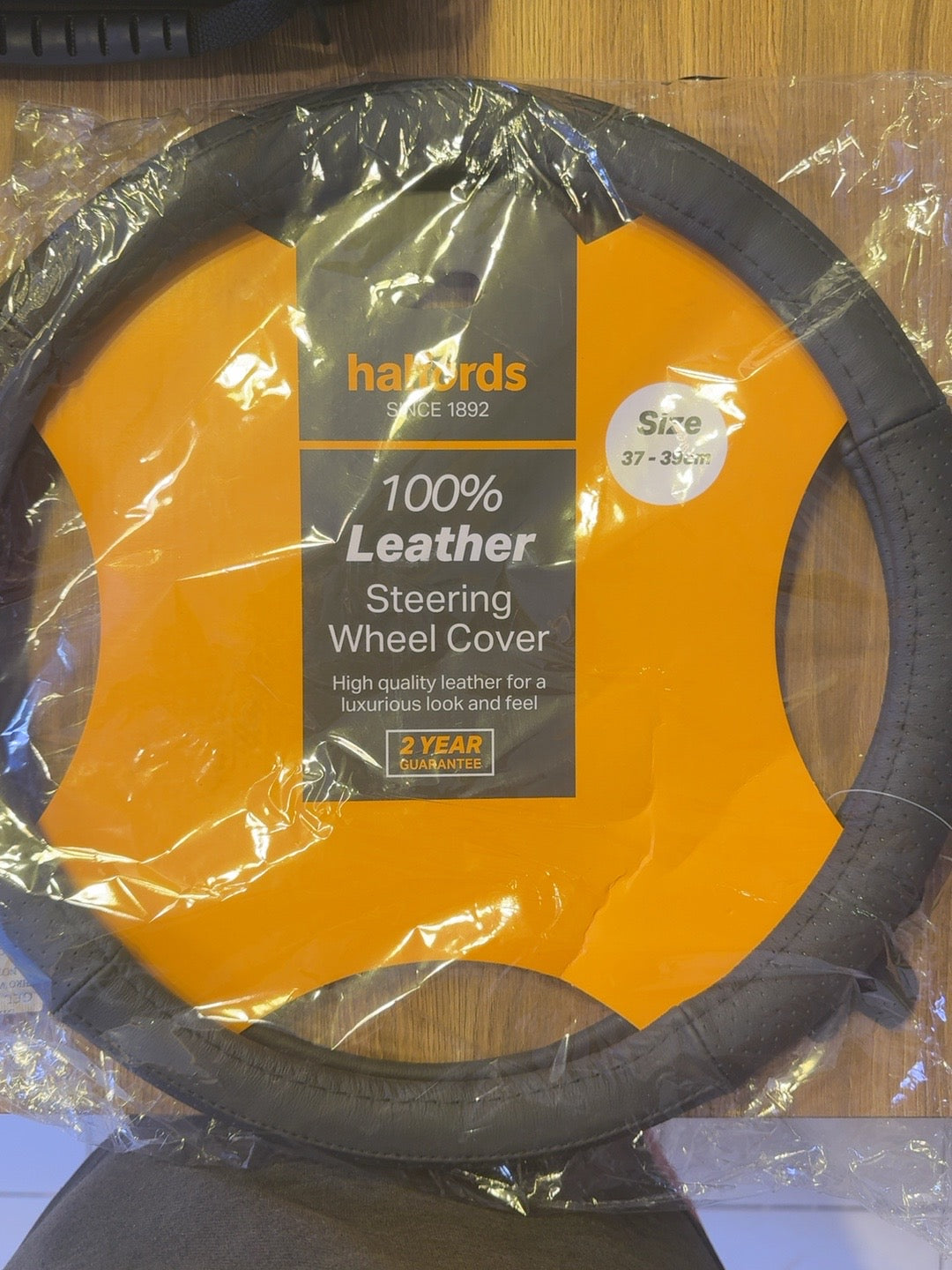 Halfords 100% Leather Steering Wheel Cover – Black 37–39cm