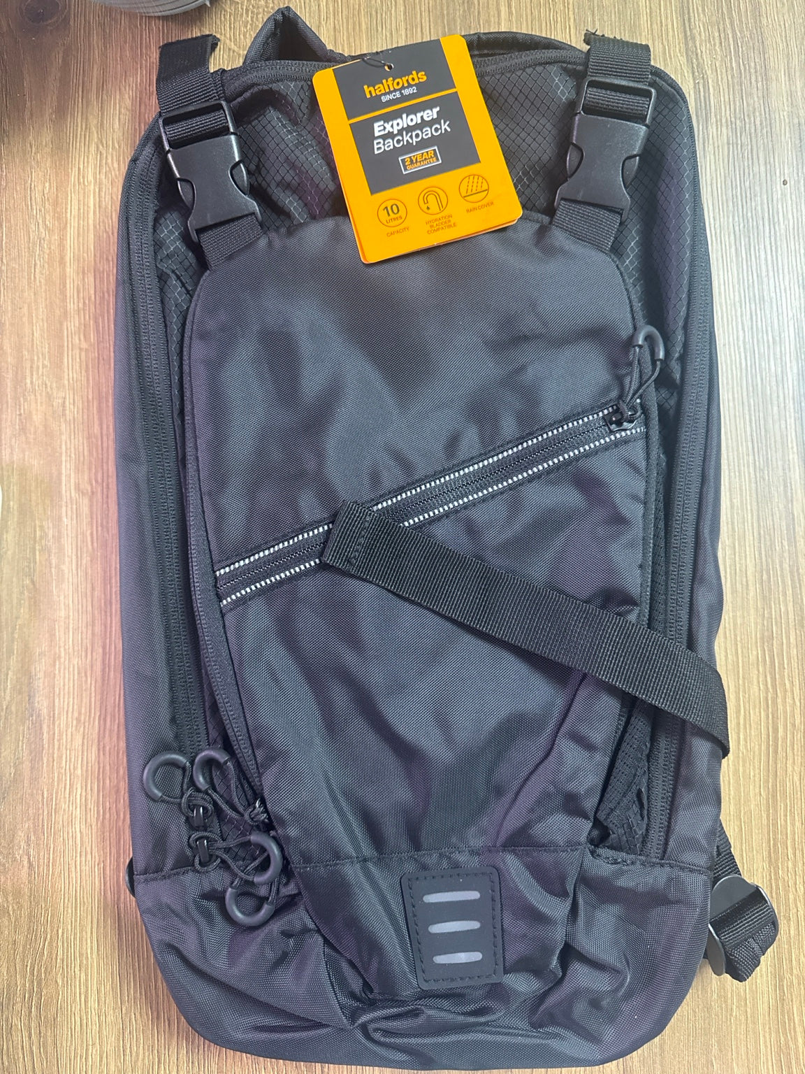 Halfords Explorer 10L Cycling Backpack – Black
